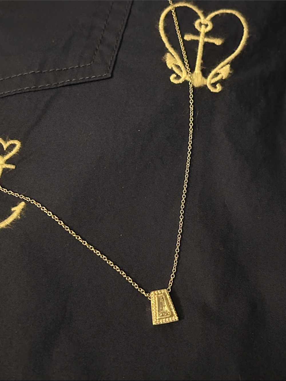 Lafonn stamped silver necklace.
18 inches. Delicate heirloom peace.
